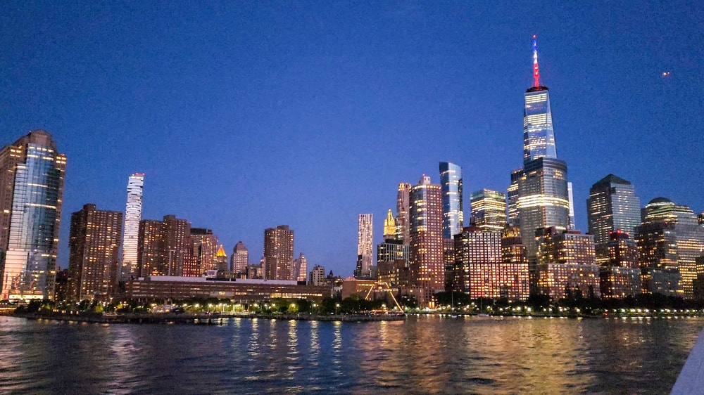 nyc ferry ride (night)